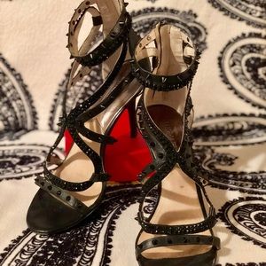 Michael Kors Larissa Studded Heel - Size 10
